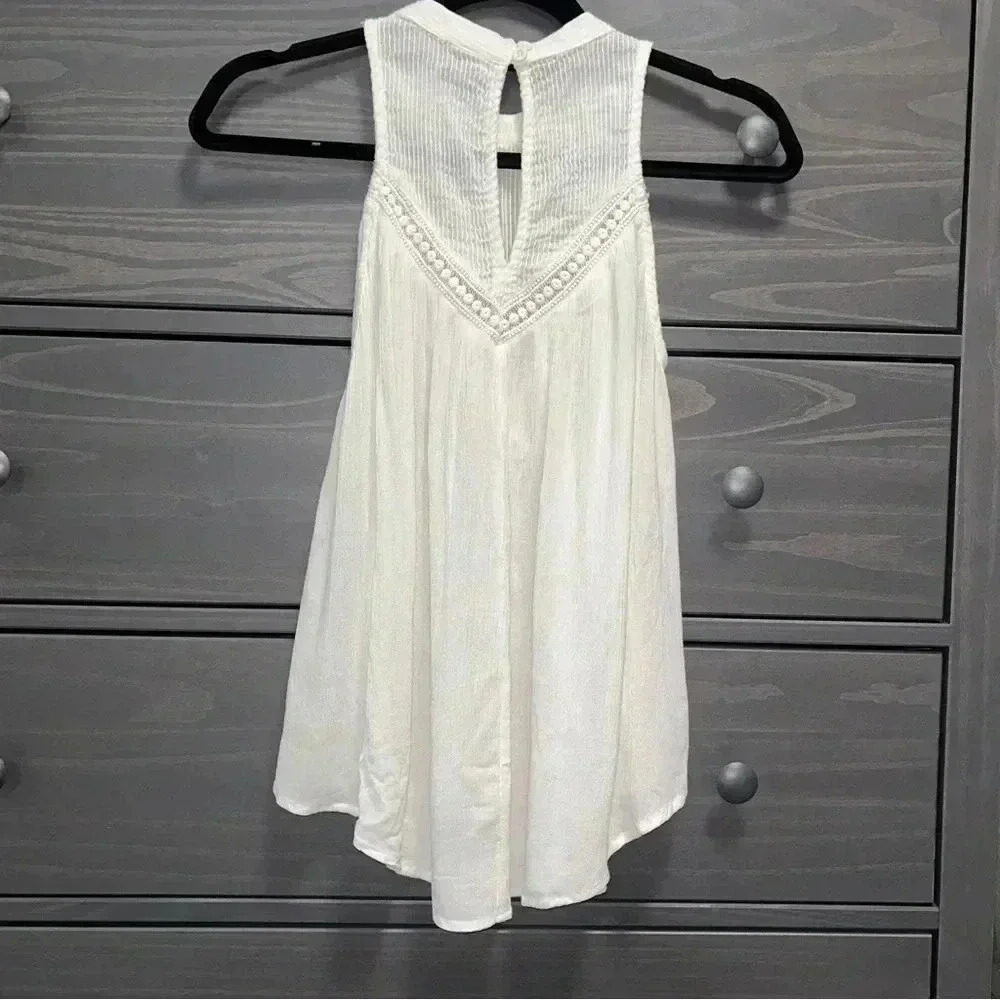 Volcom  Tank - Picture 2 of 5